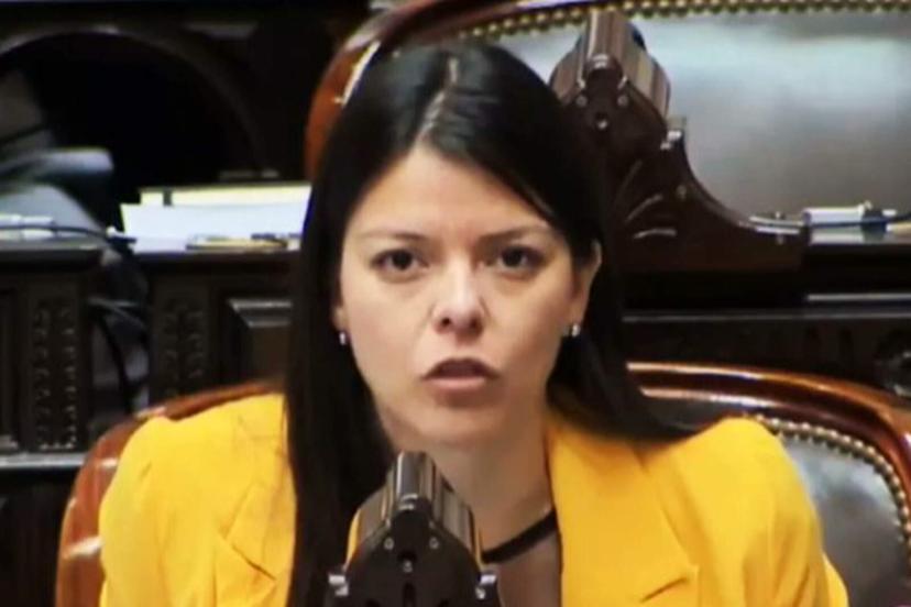 Emilia Orozco denunció que Sáenz usó el avión sanitario tras una sobredosis de drogas